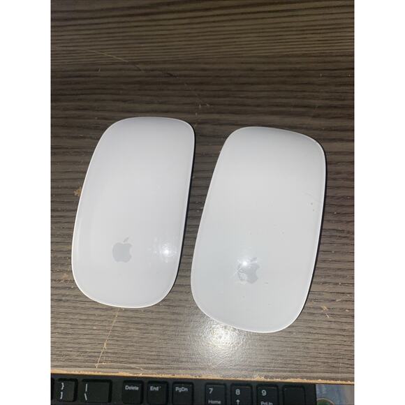 Lot of 2 Apple A1296 3Vdc Wireless Bluetooth Magic Mouse White Gen 1 - Picture 1 of 2